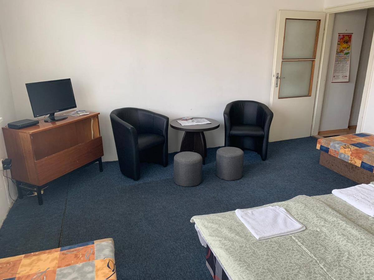 Апартаменти Apartmany Bratislava *